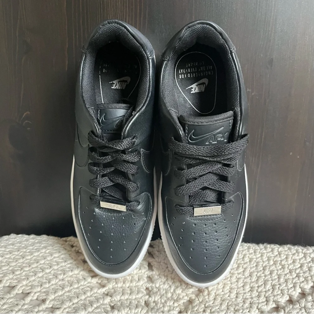 Nike questions leave