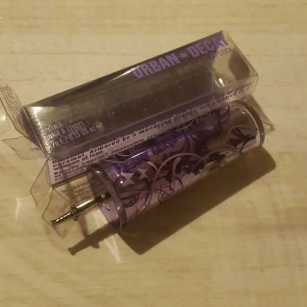 Urban Decay packaging never discontinued