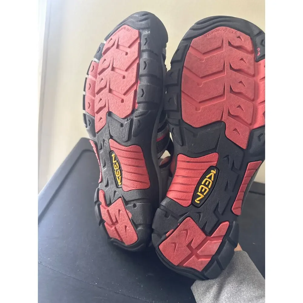 KEEN - Newport H2 Magnet/Hot Coral Sandals Men’s Size US 11.5z1