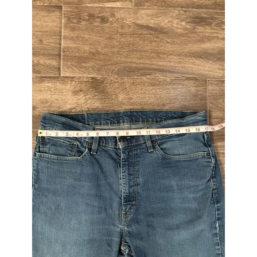 Levis there feature