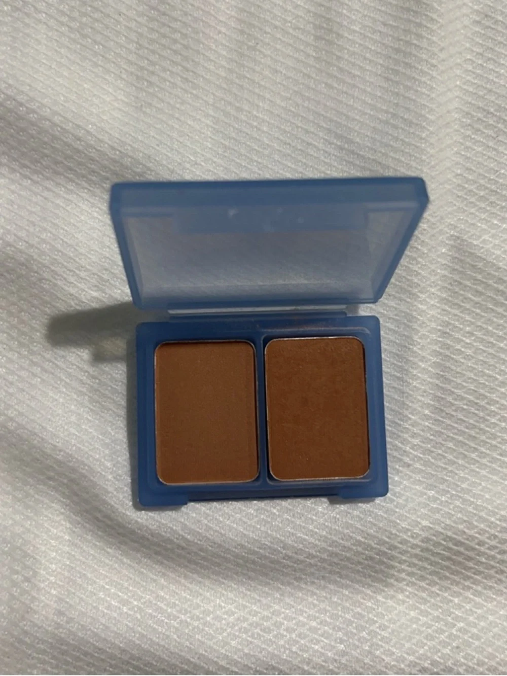 Clinique Sheer Powder Blusher Duo - Barely Nude and Cheeky Peach