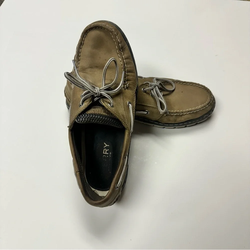 Sperry Men's Tan Leather Billfish 3-Eye boat shoes.