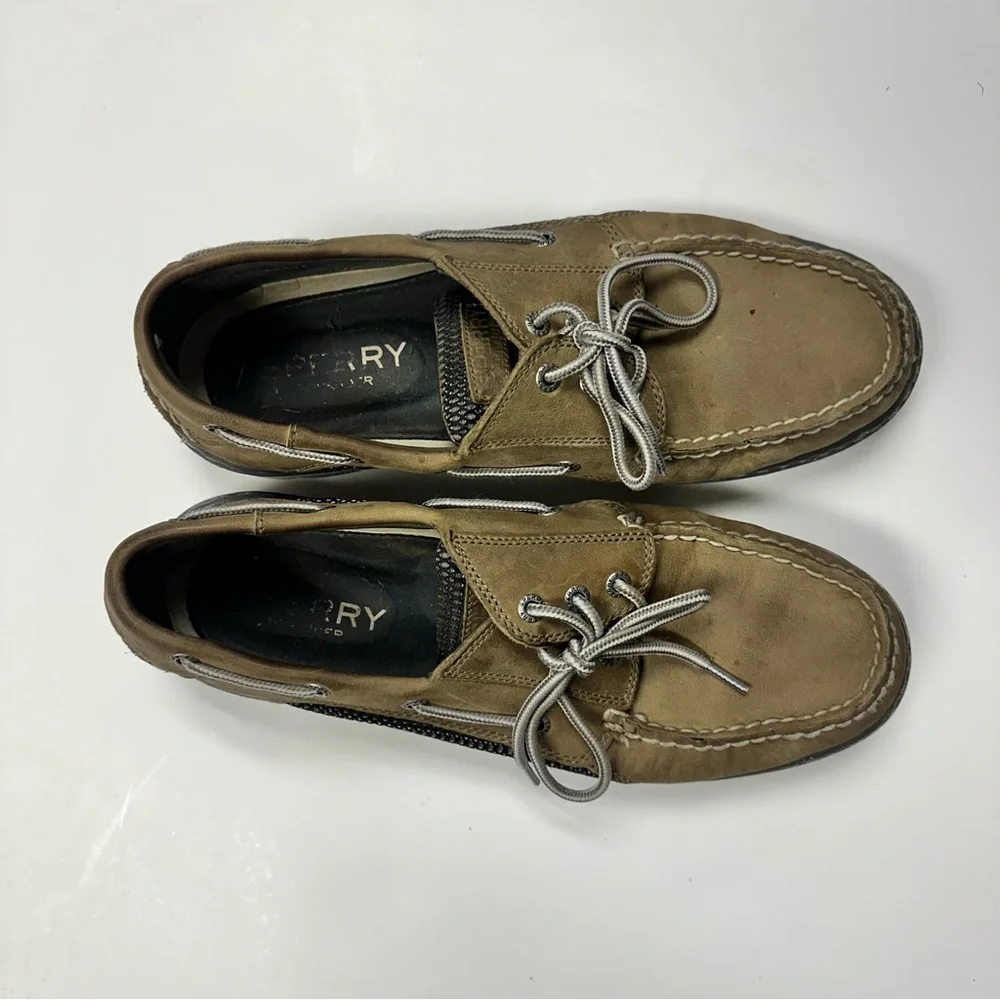 Sperry Men's Tan Leather Billfish 3-Eye boat shoes.