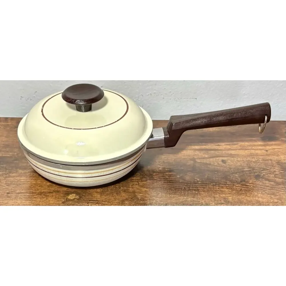 Regal Ware this photos