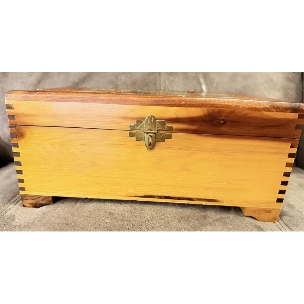 mirrored cedar jewelry box w/tongue in groove design 10.5