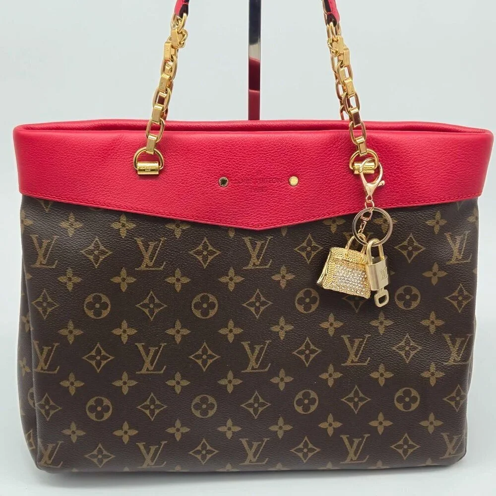 Louis Vuitton Gold Lock 🔒 Authentic LV Key + Unbranded Bag Charm