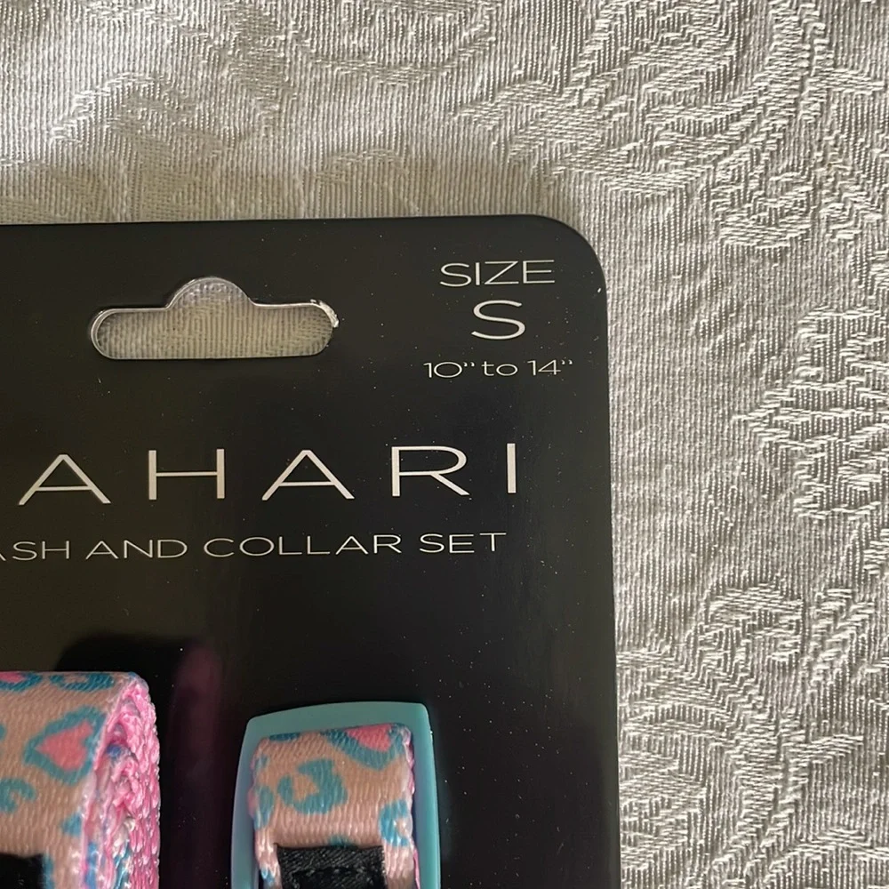 Tahari matching leash and collar set