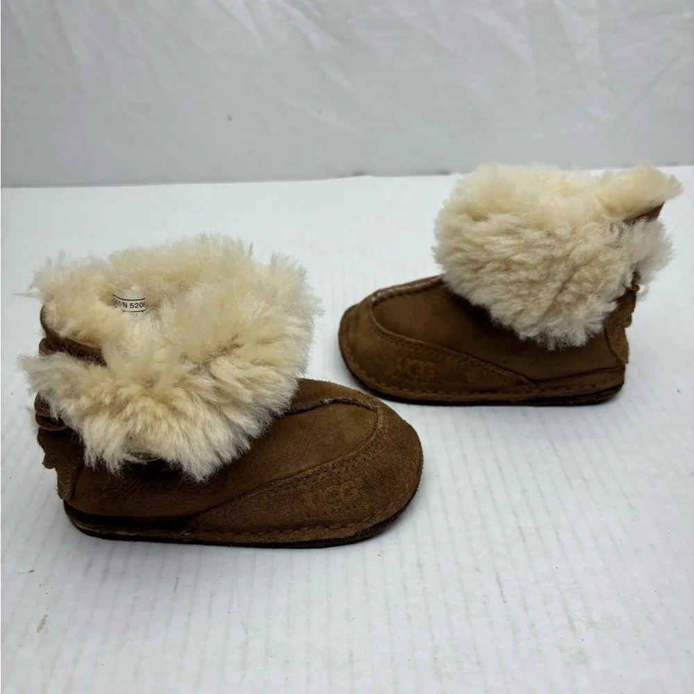 UGG authentic kids