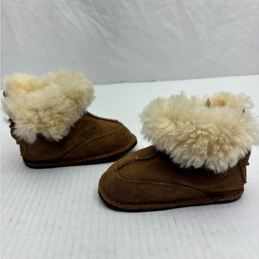 UGG authentic kids