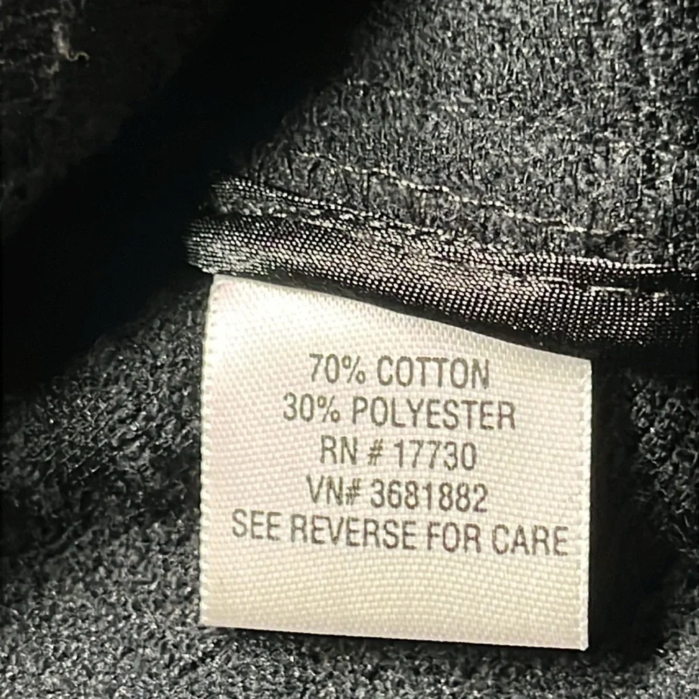 Massimo black button