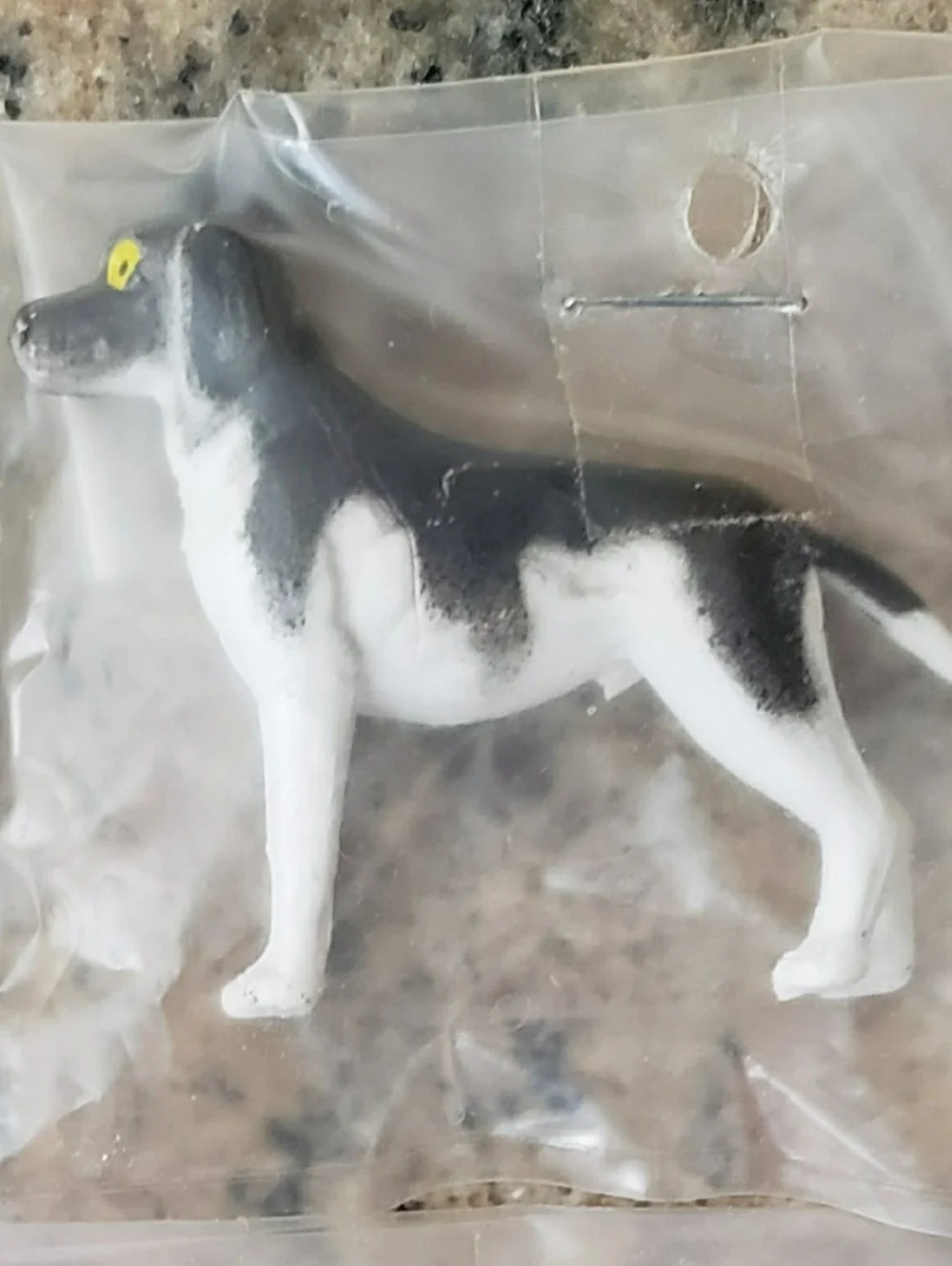 Cake Toppers 5 Dogs Plus 3 Beer Cans