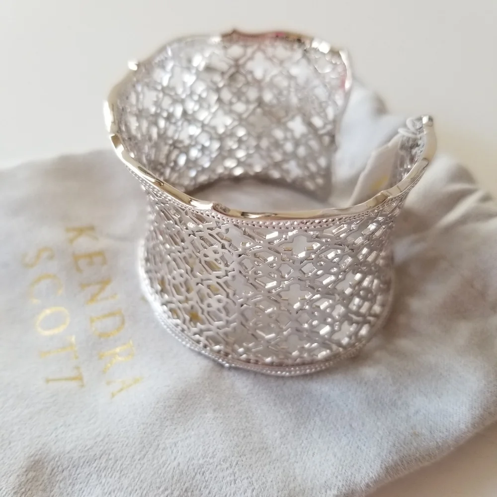Kendra Scott nwt tag