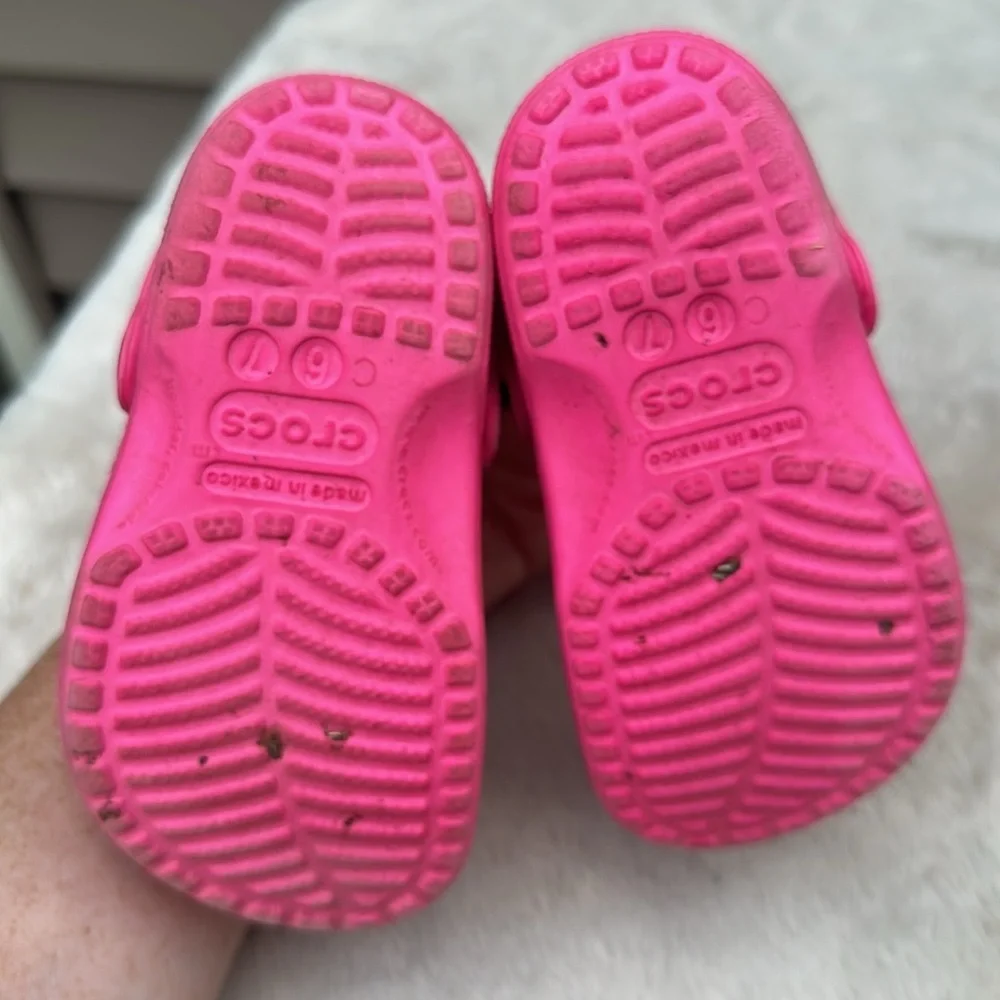CROCS fun comfy