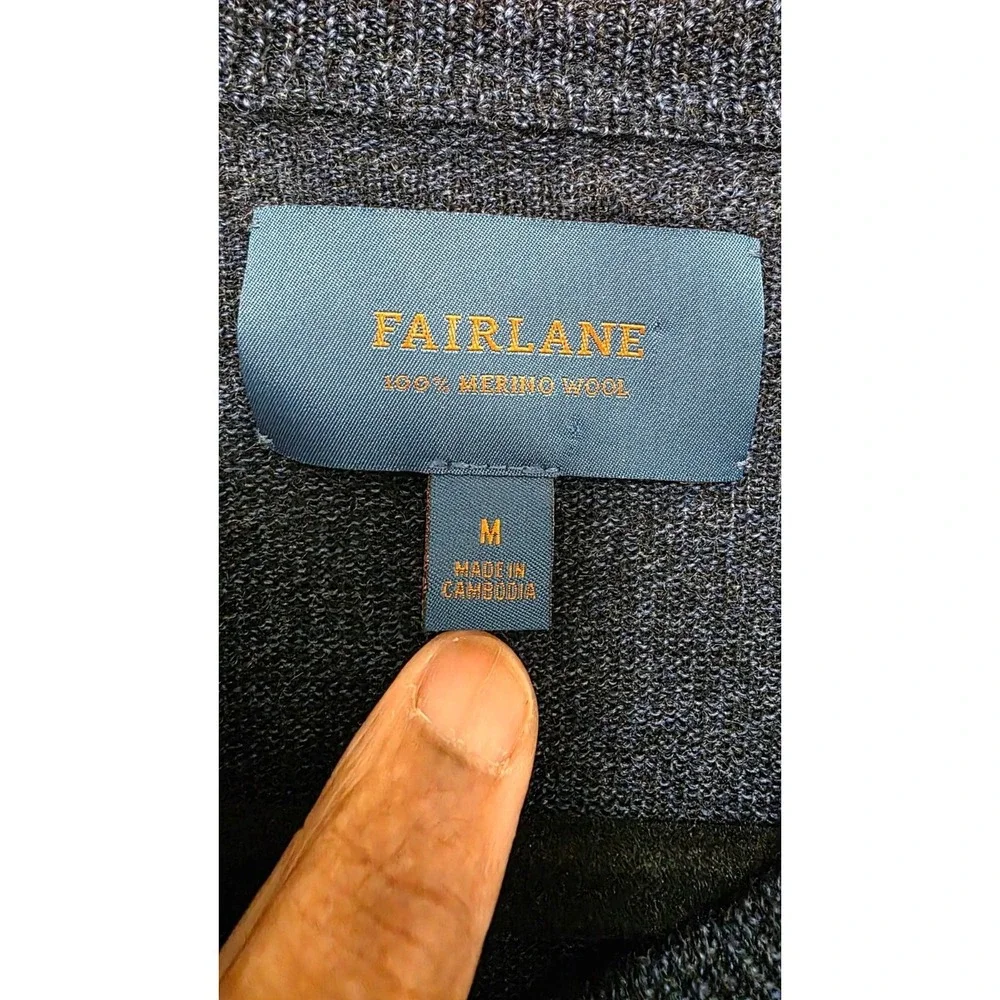Fairlane Men's V-Neck Granp Core Sweater M 100% Merino Wool Navy Blue