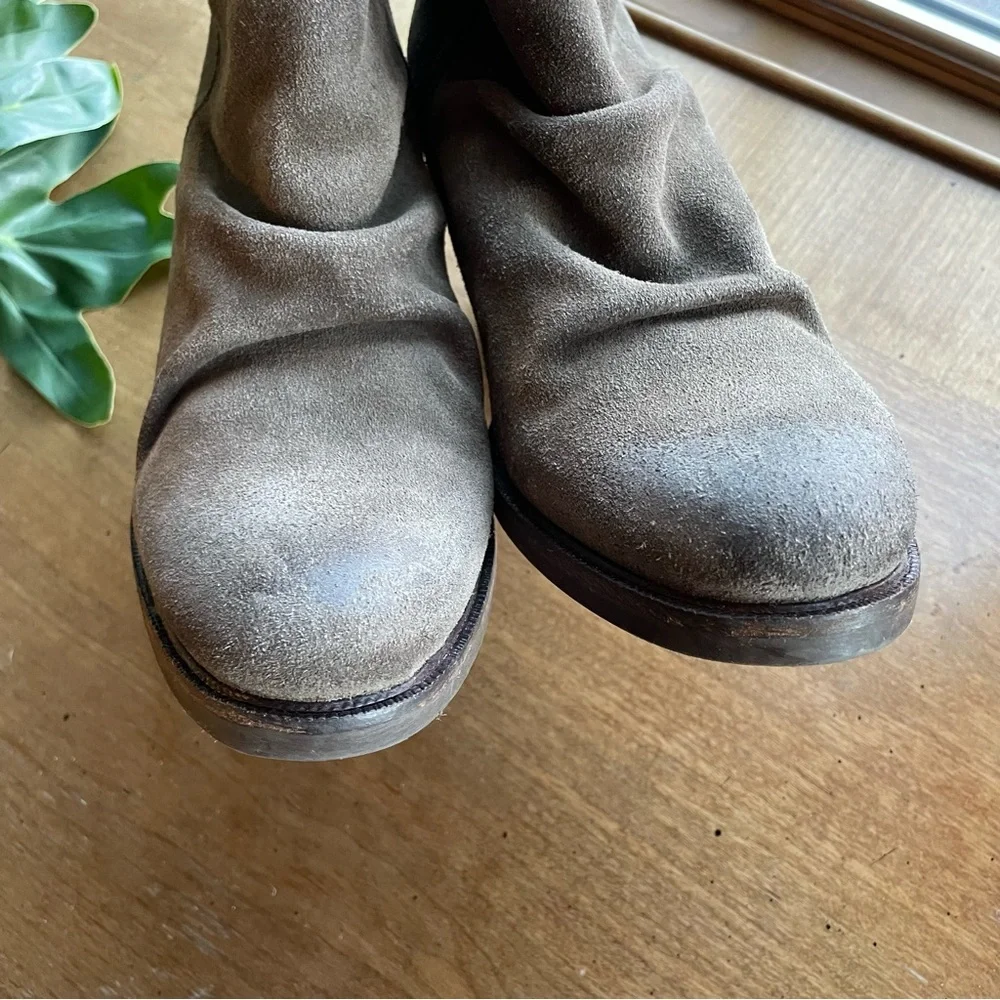 Bos. & Co. barlow suede