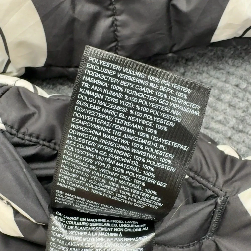 The North Face Puffer Jacket Kids 4 Black White Logo Print Hooded Winter Warm