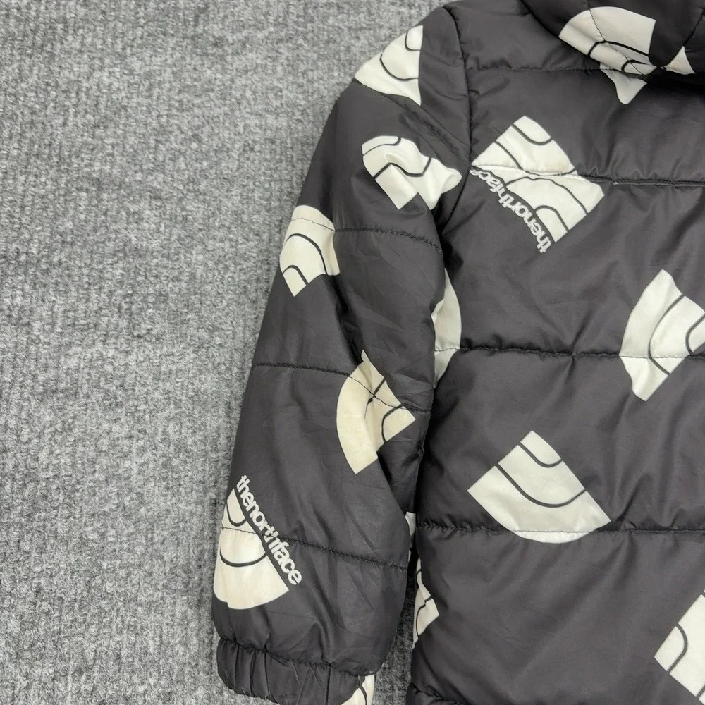The North Face Puffer Jacket Kids 4 Black White Logo Print Hooded Winter Warm