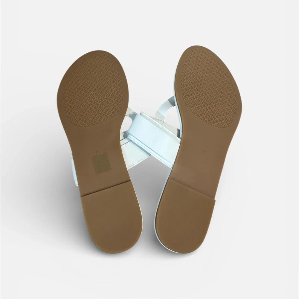 Tory Burch #whitesandals #ivorysandals