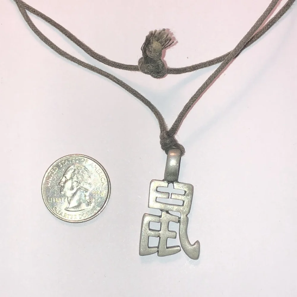 good pendant back
