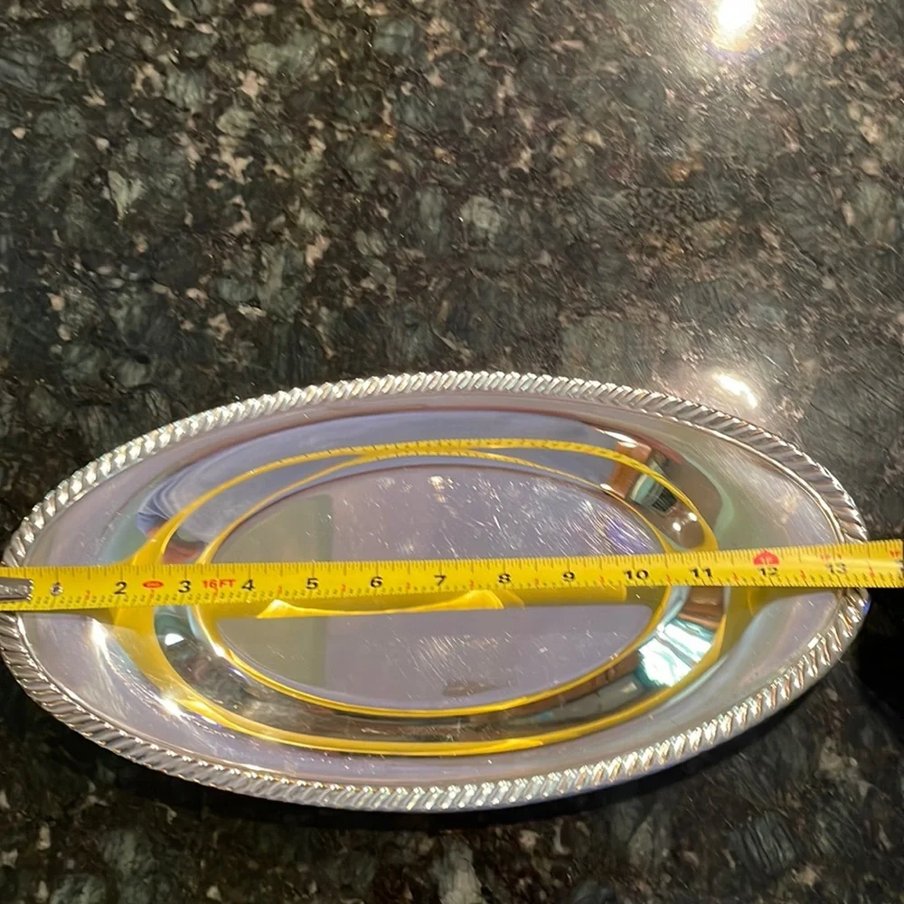 Wm Rogers tray measures