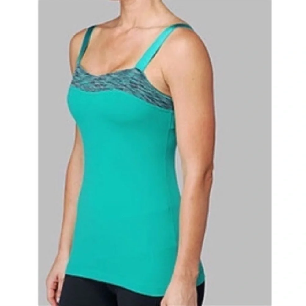 lululemon athletica features chest