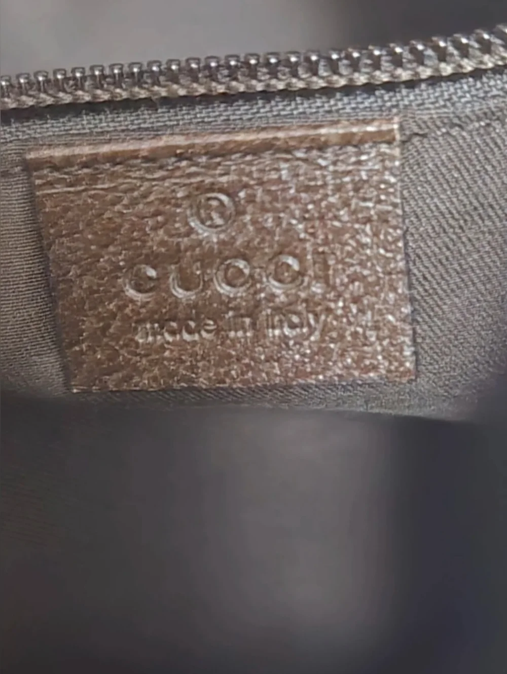 Gucci classic messenger