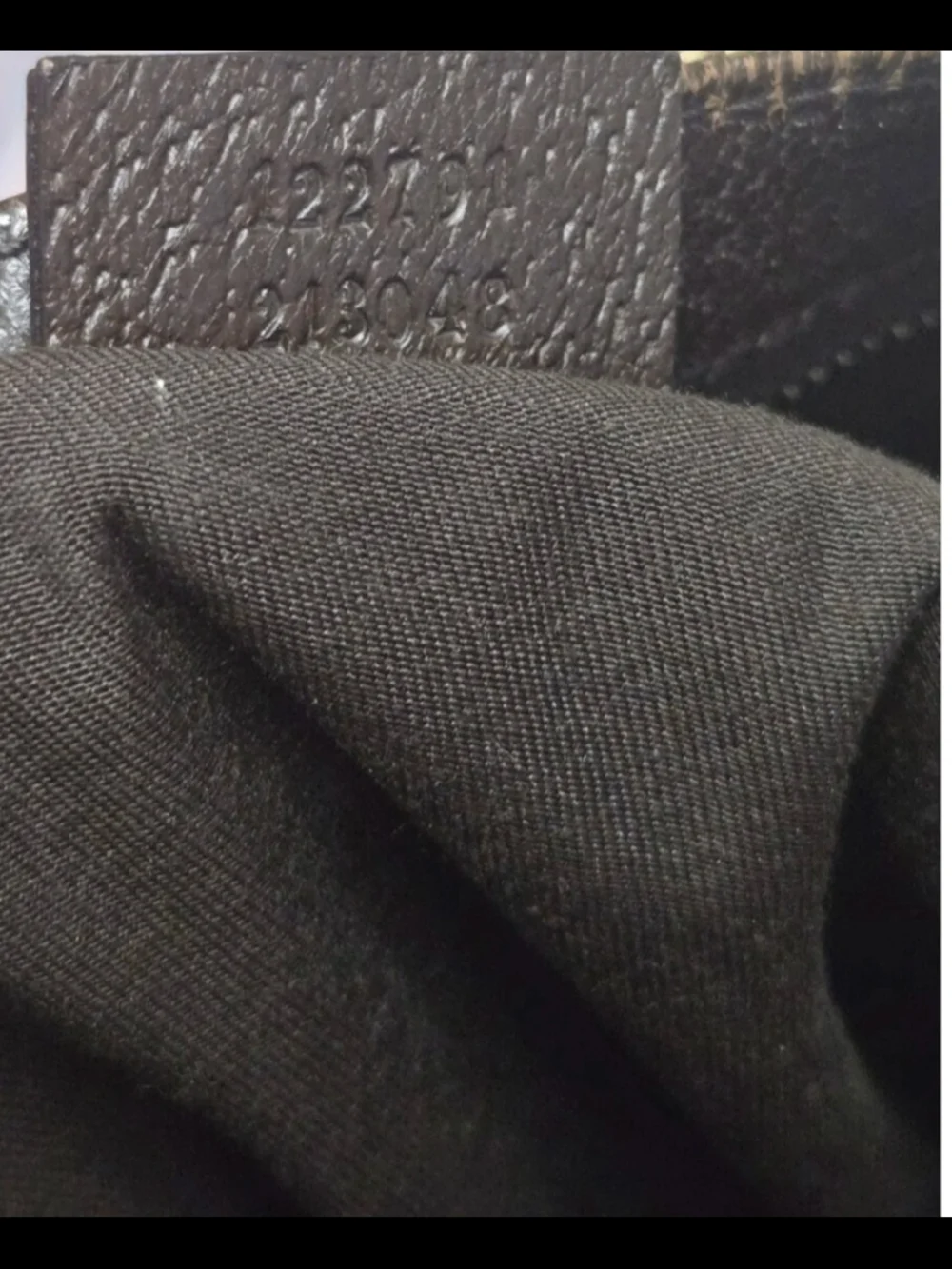 Gucci classic messenger