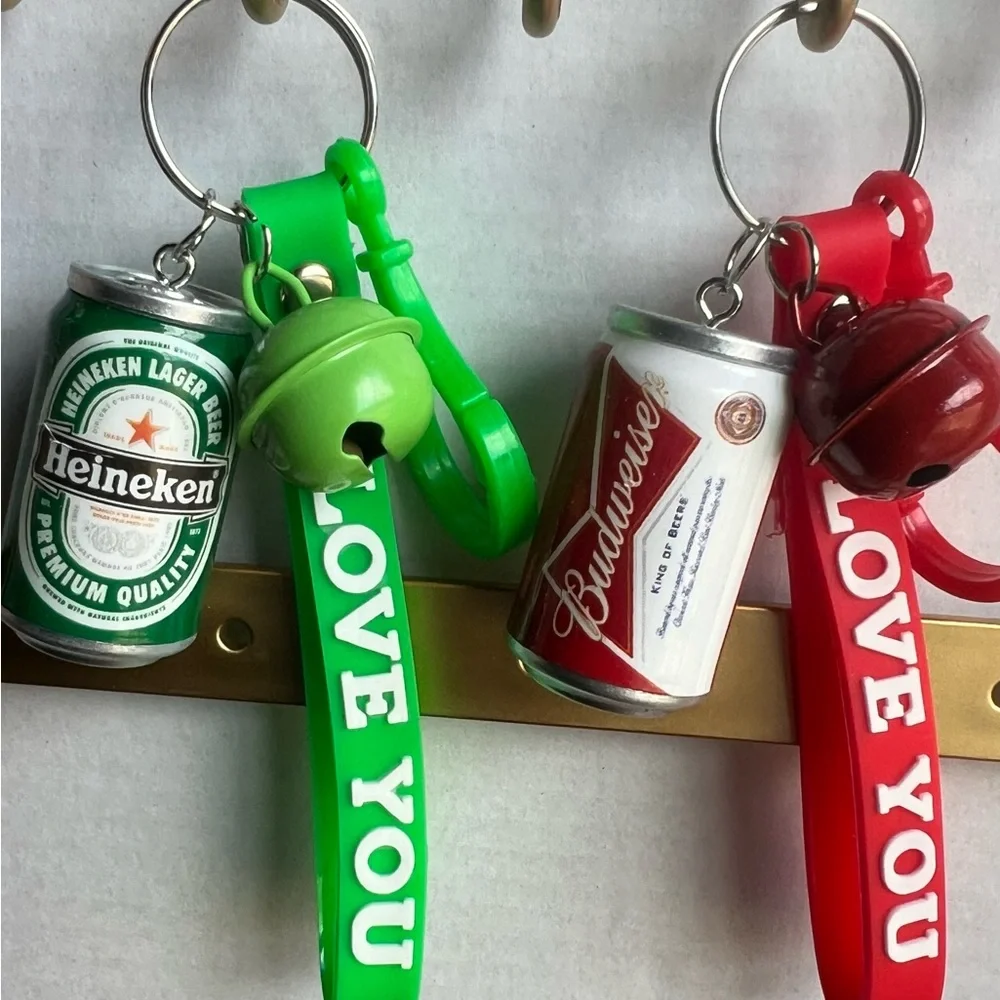 unbranded parties keychain beer