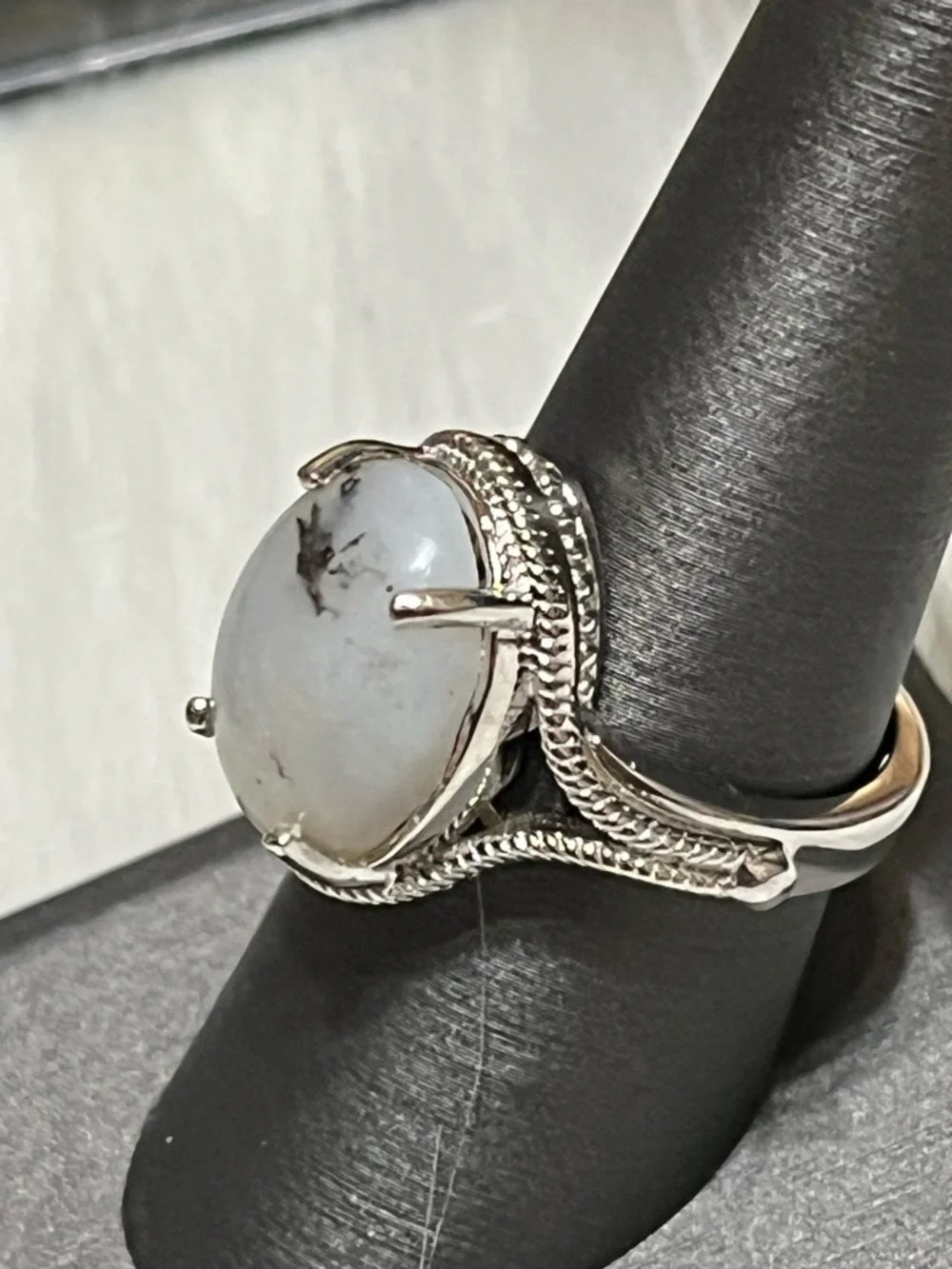 Karis dendritic opal