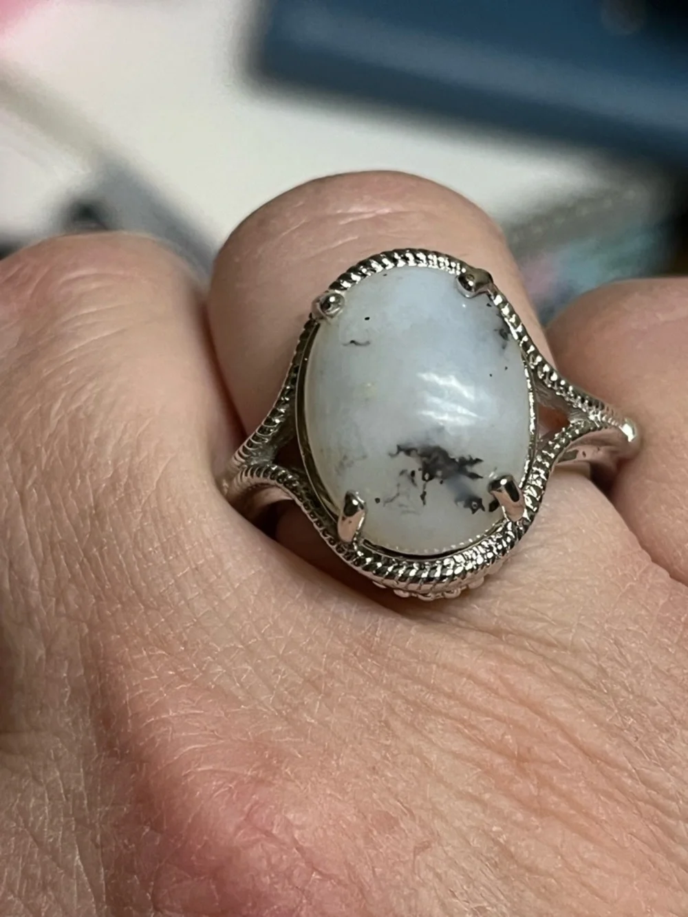 Karis dendritic opal