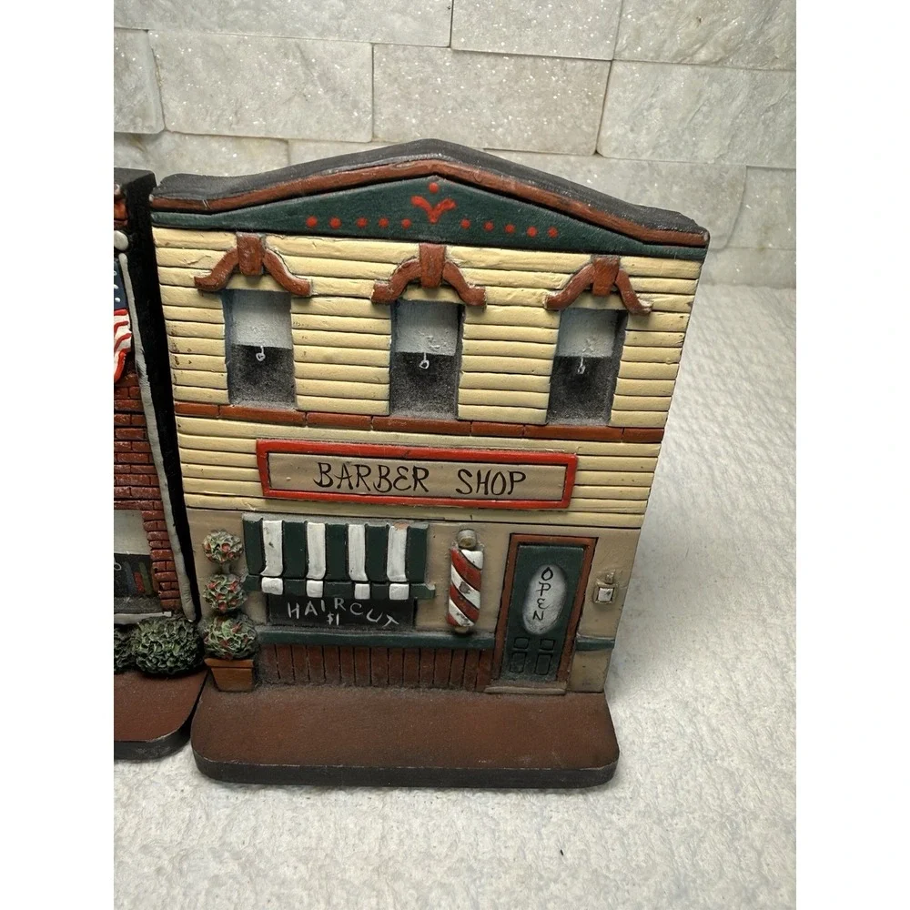VTG Marlene Whiting Brandywine Village Houses 3D Resin YorktownVa Shelf Sitters