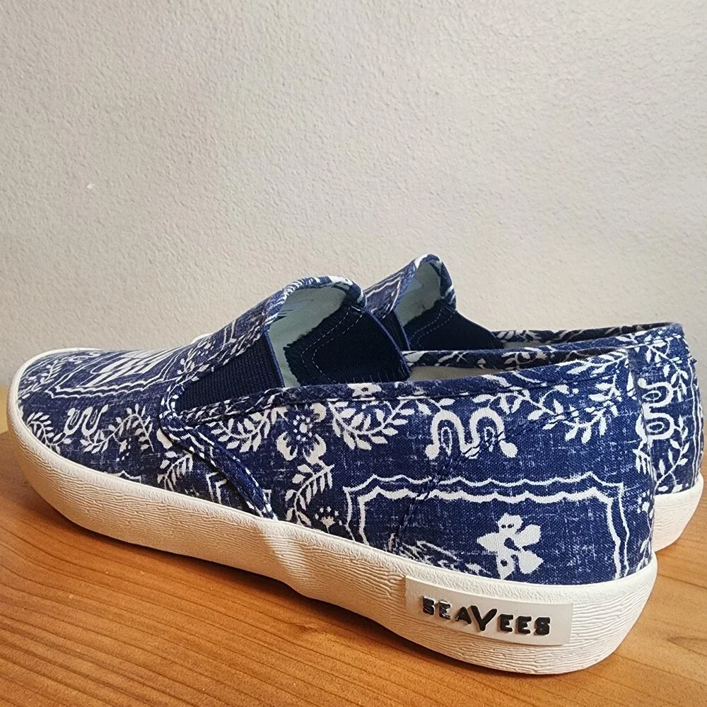 SeaVees brand item