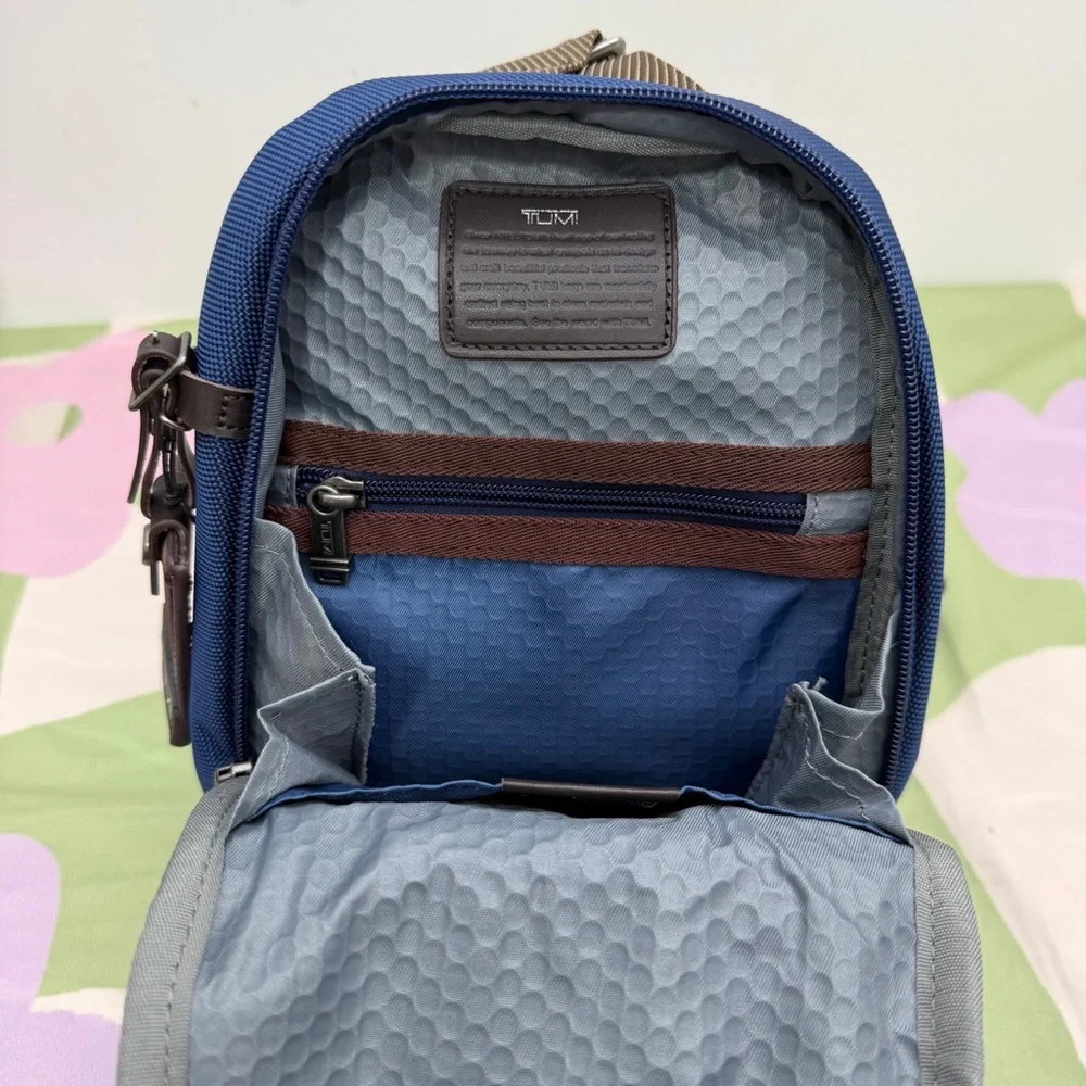 🌞 Tumi Alpha Bravo Compact Shoulder Bag|Chest Pack