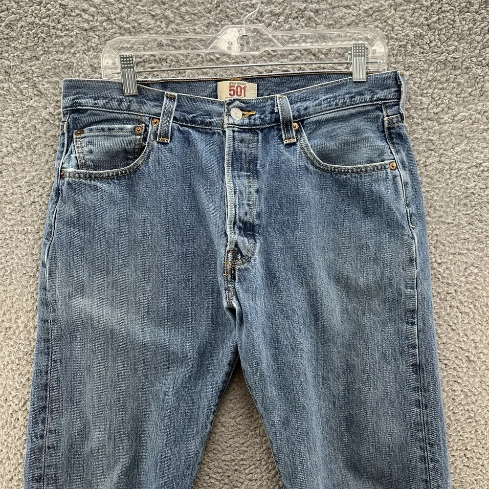 Levis 34x36 measures