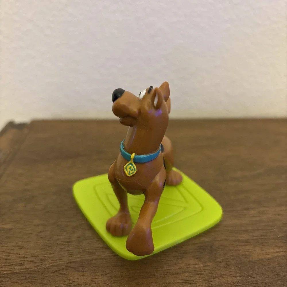 Applause ornament topper