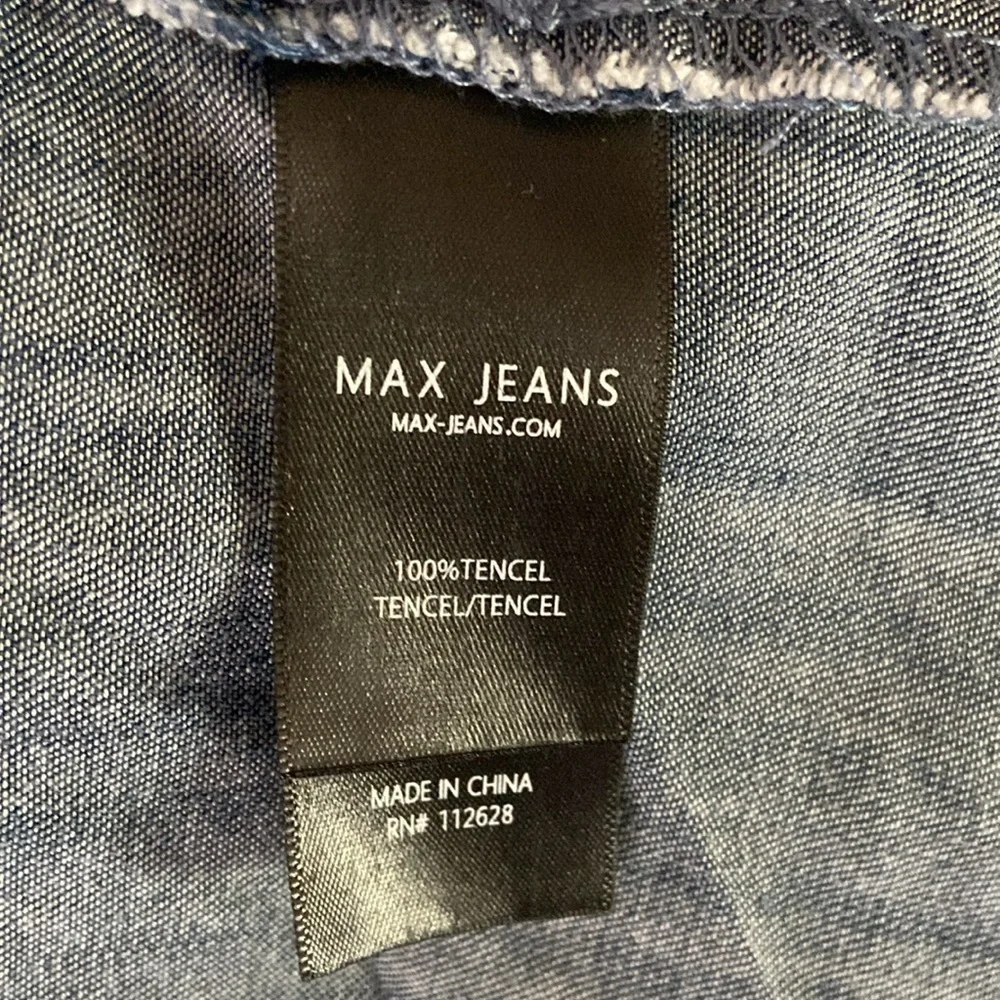 Max Jeans church 25