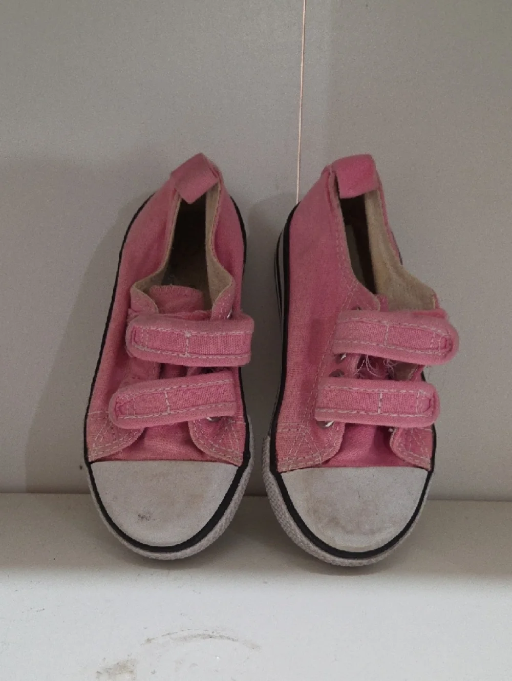 Converse got sneakers everyday