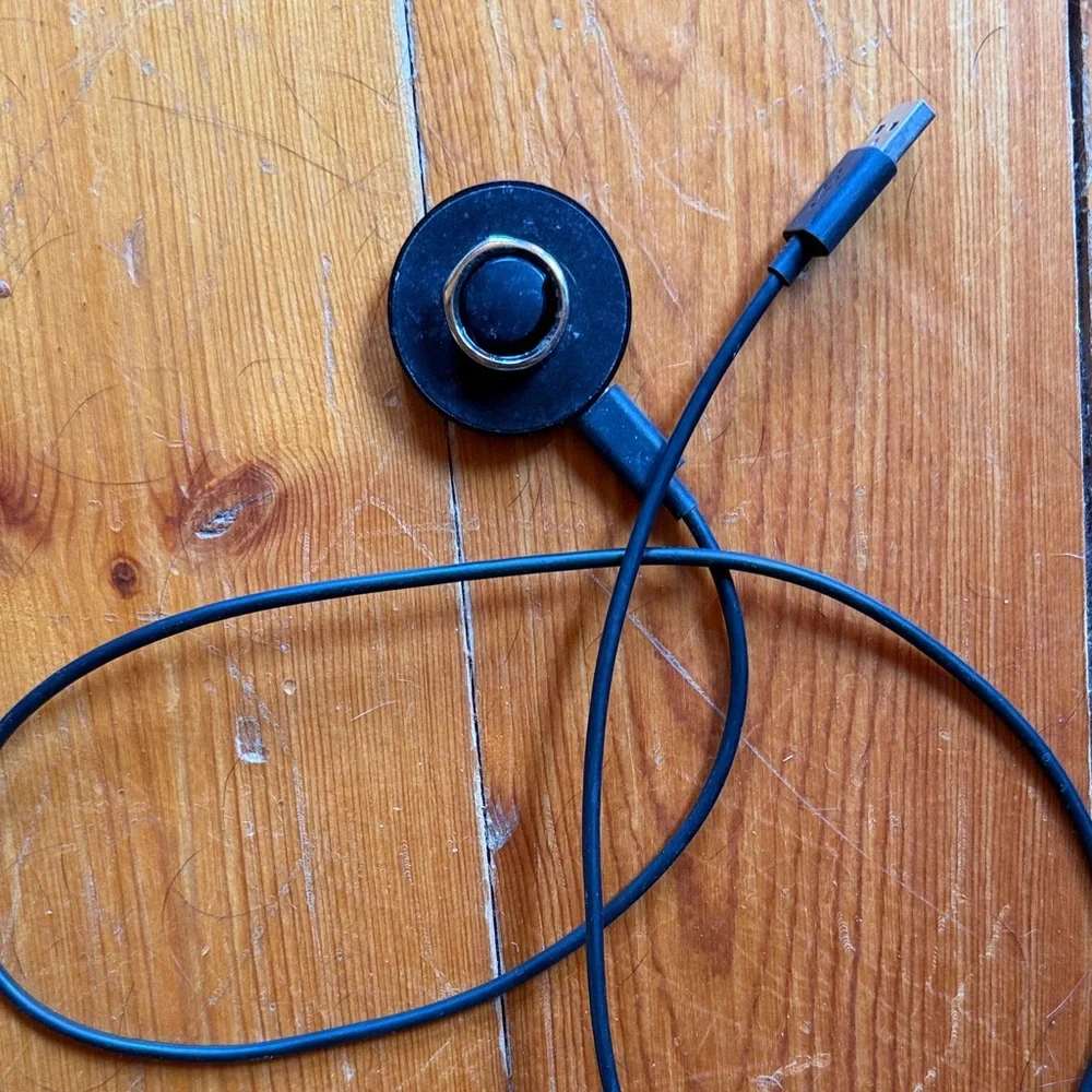 Oura Black Charging Dock with USB Cable