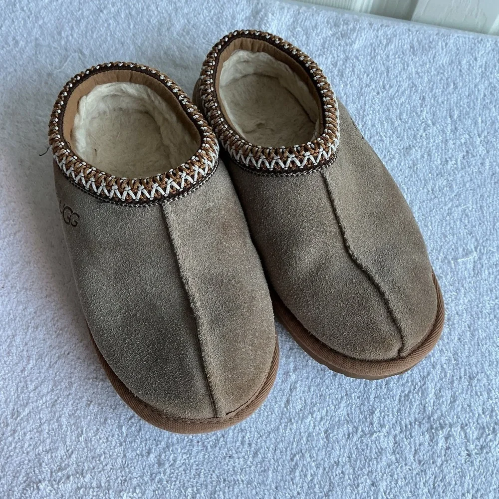 UGG soft warm