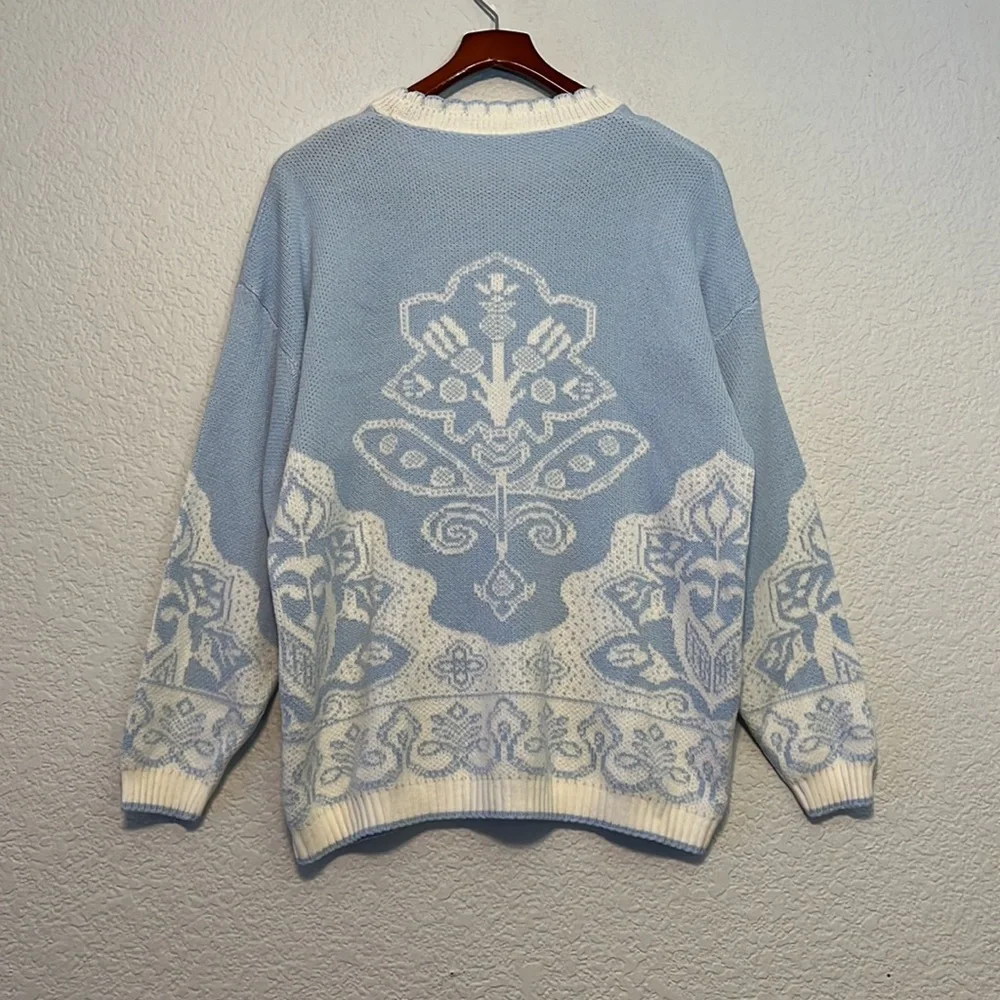 blue white