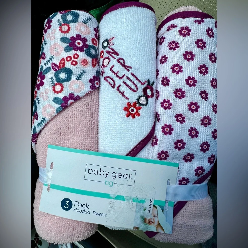 Baby Gear Hooded Towel 3-Pack – White, Pink, Maroon & Floral