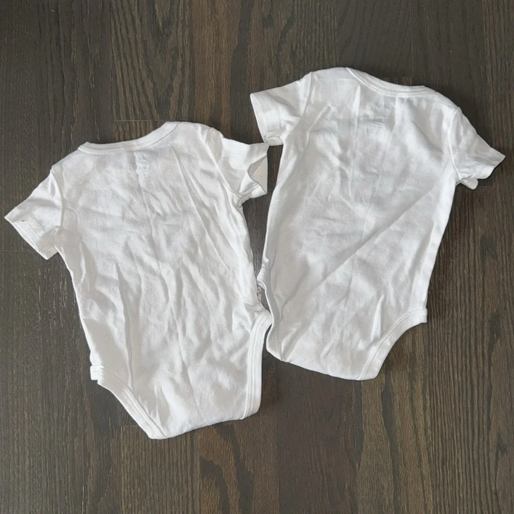 Oshkosh B'gosh 2-Pack White Short Sleeve Bodysuits | 3M