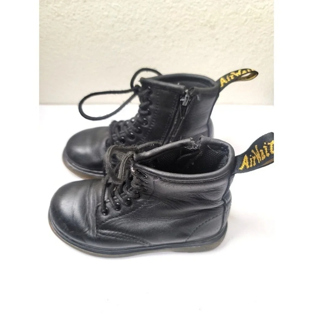 Dr. Martens AirWair Black Leather Kids 11 Ankle Boots Laces Chukky
