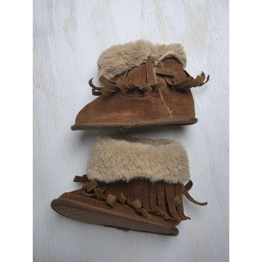 Baby Suede Moccasins Brown with Fringe Measures Size 5
