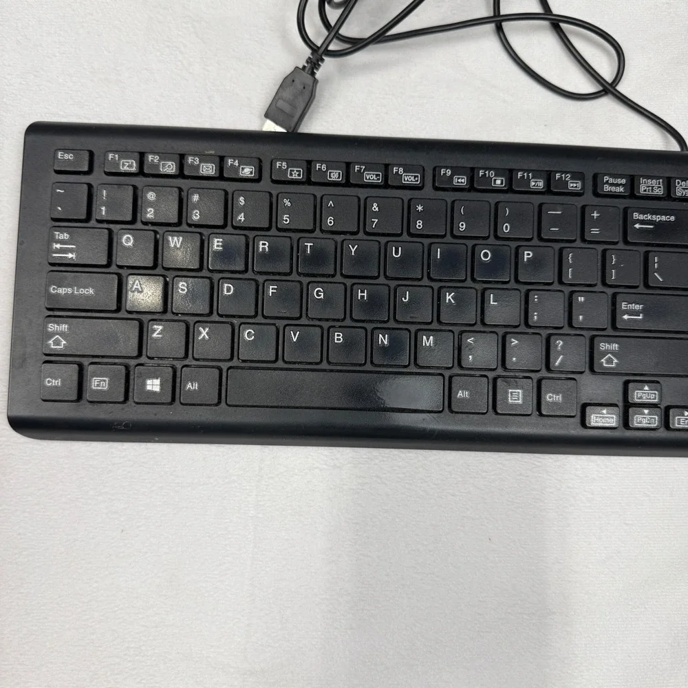 Acer SK-9626 Wired USB Keyboard Black Slim Low Profile with Number Pad