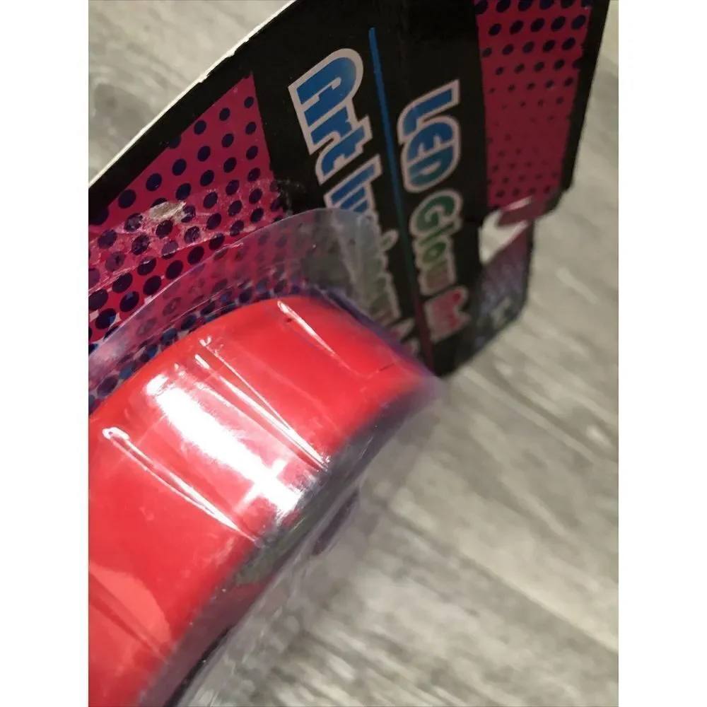LED Glow Art Light up your imagination Ages 5+. Please Read