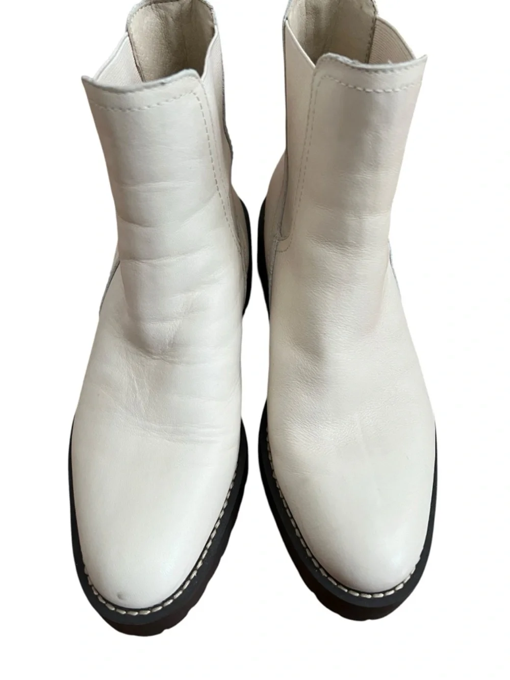 Sam Edelman conquer rainy