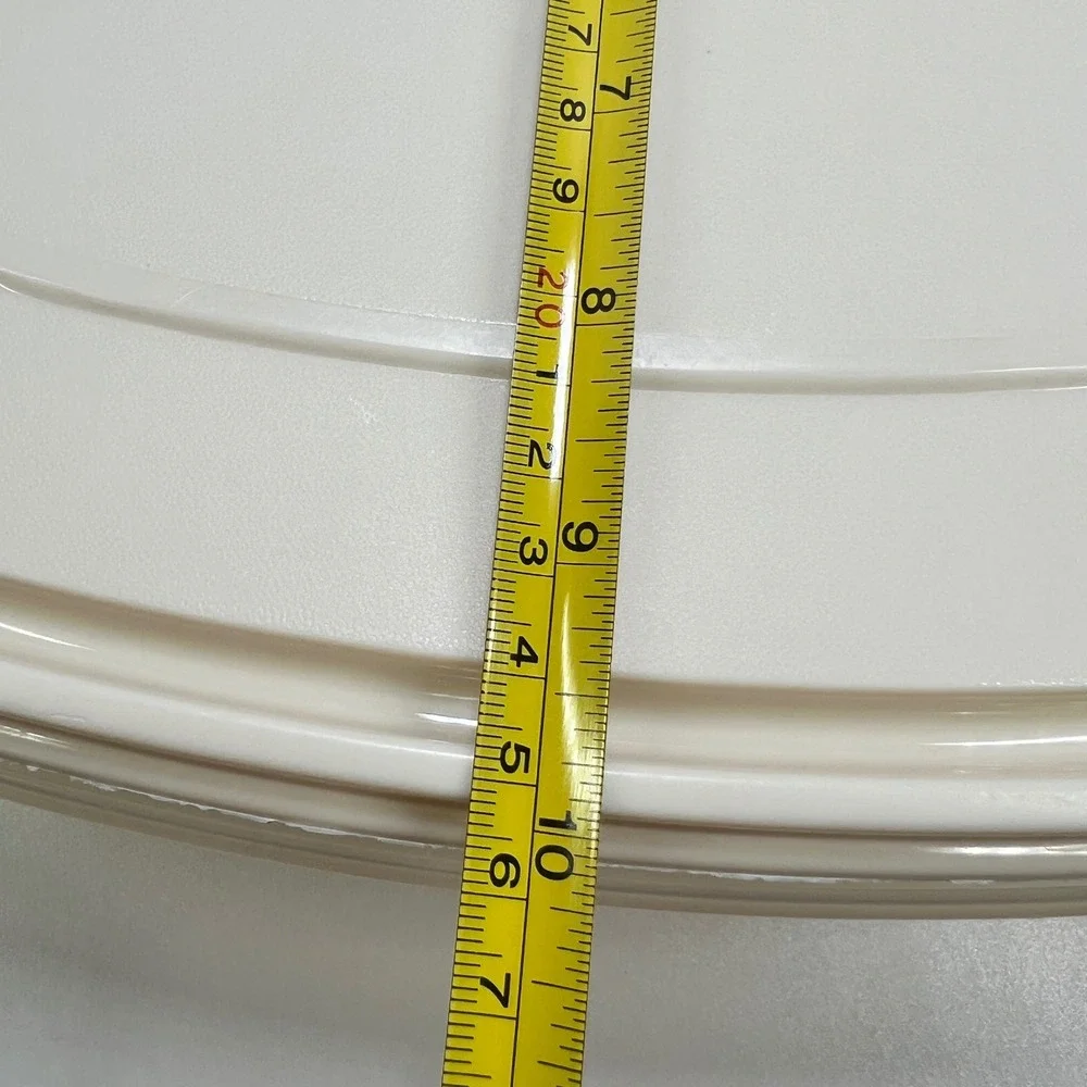 Rubbermaid pantry food staples