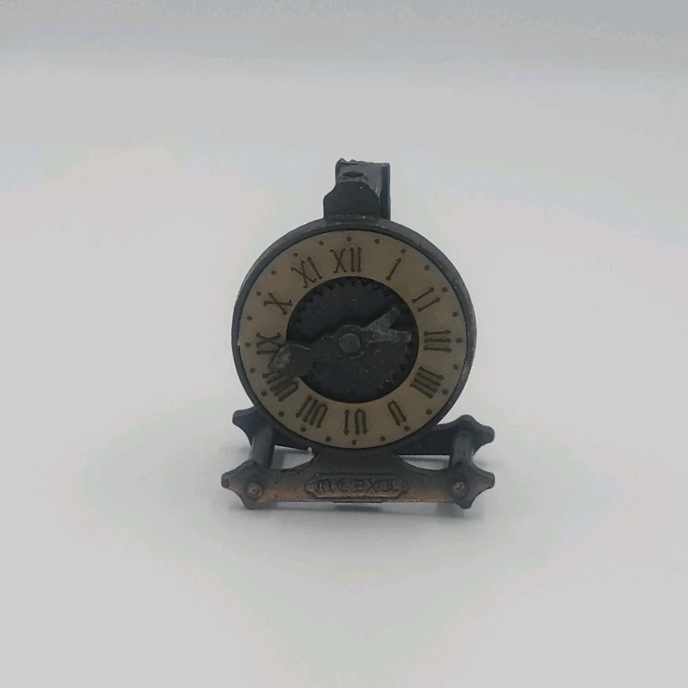 Vintage Die-Cast‎ Metal Miniature Pencil Sharpener - Clock No. 8754 Collectors