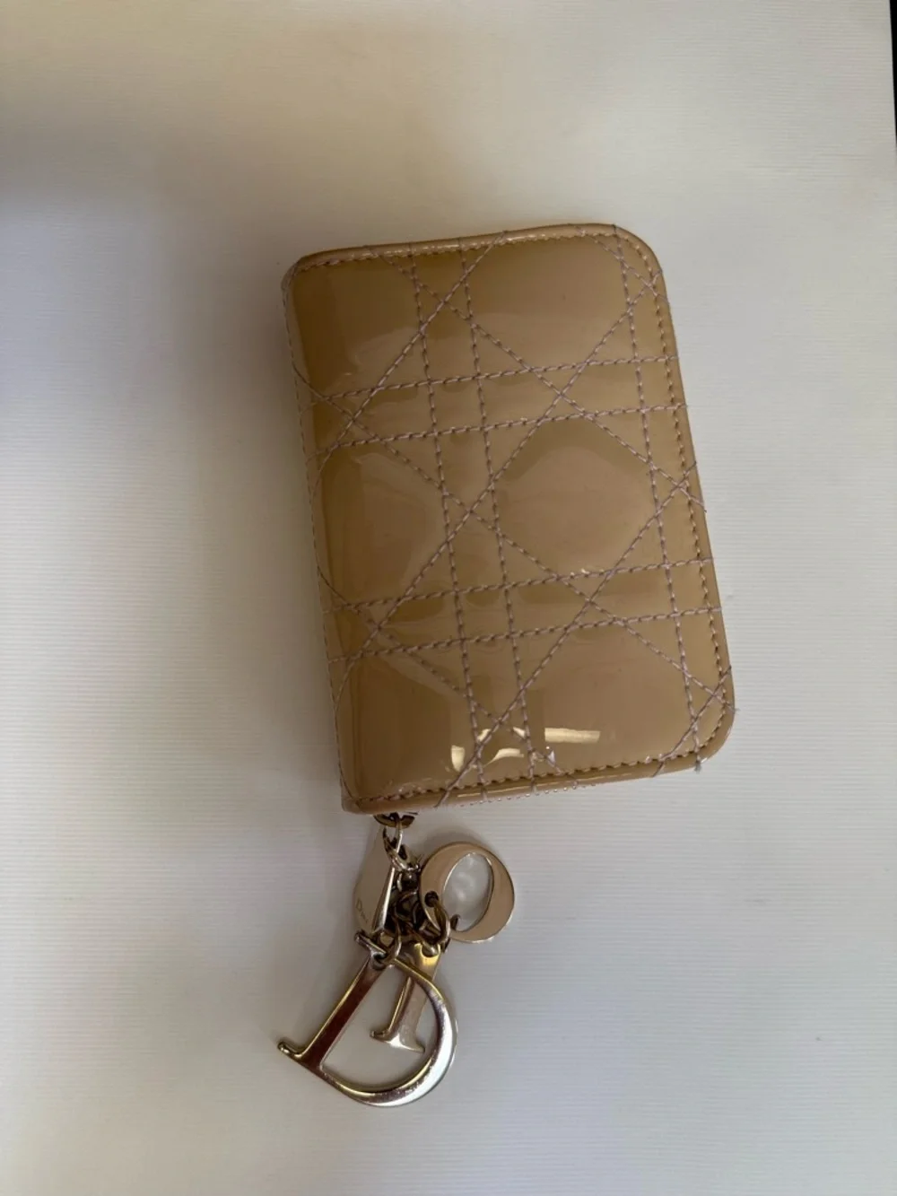 Dior tone red accordion